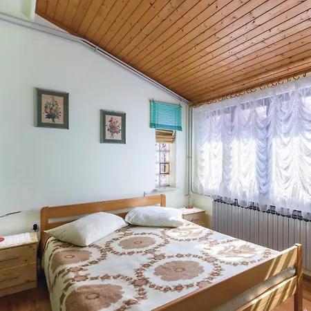 Апартаменты Apartment Peroj II *