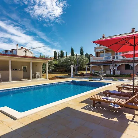 Apartamento Peroj Ii