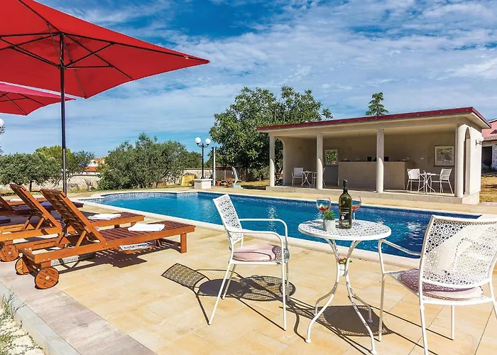 Peroj Ii Apartament *