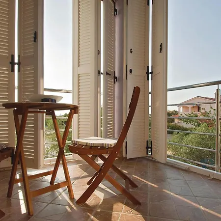 Peroj Ii * 沃德年